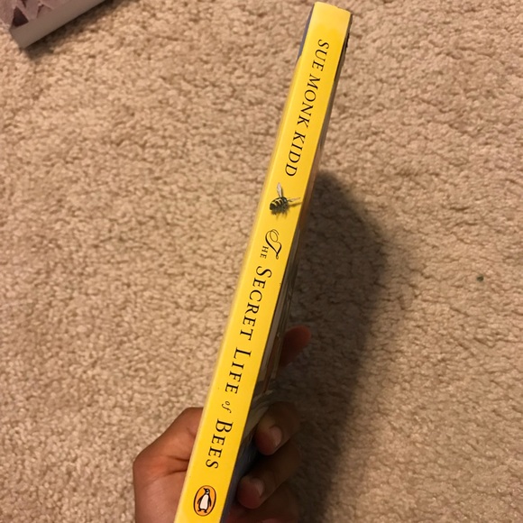 Secret Life of Bees Book - Picture 2 of 3